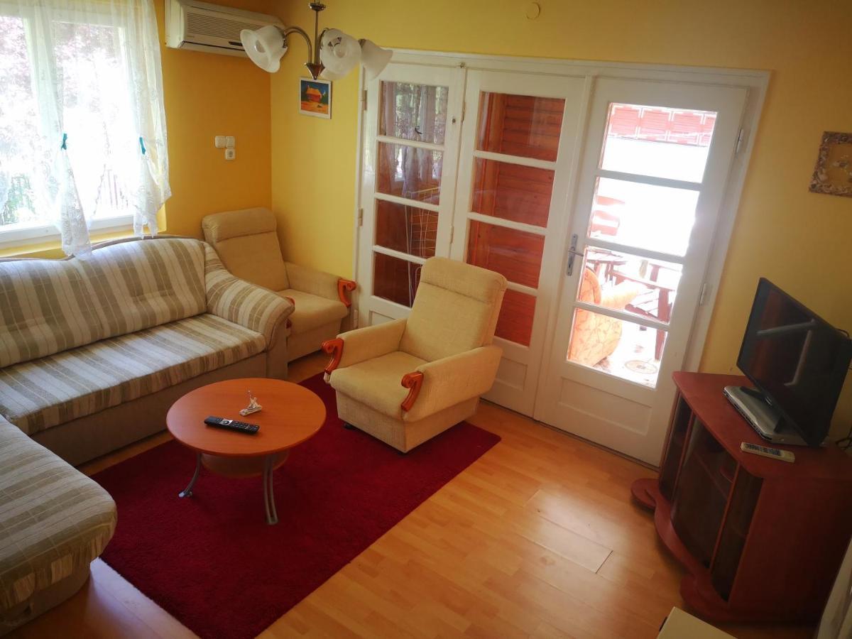 Vadasztanya Apartmanhazak Siófok Zewnętrze zdjęcie